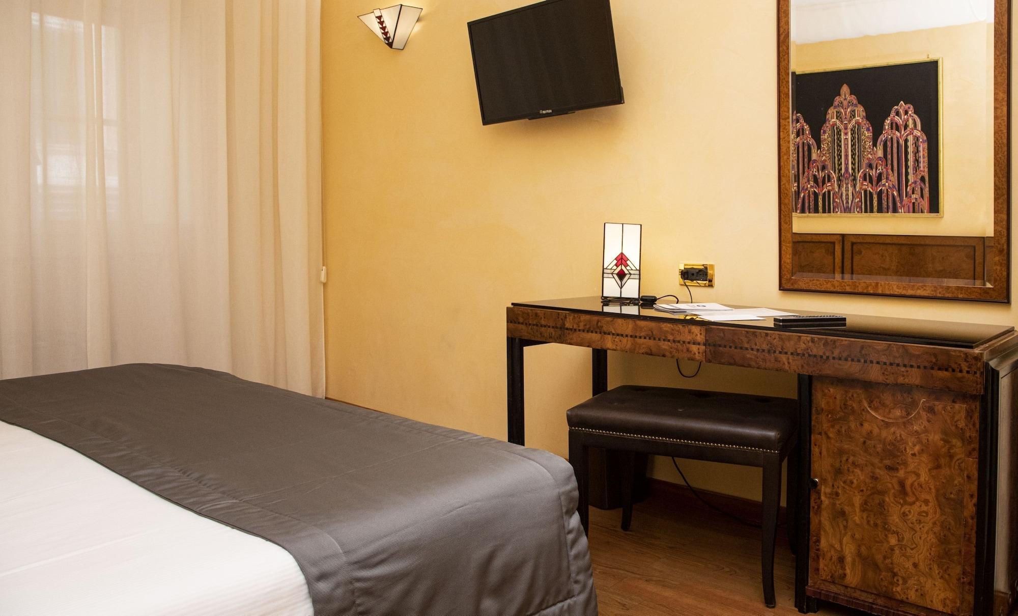 Western Artdeco Roma